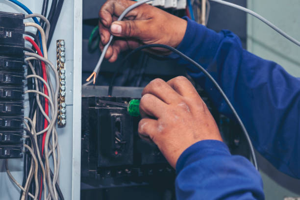 Best Circuit Breaker Repair  in Pratt, KS